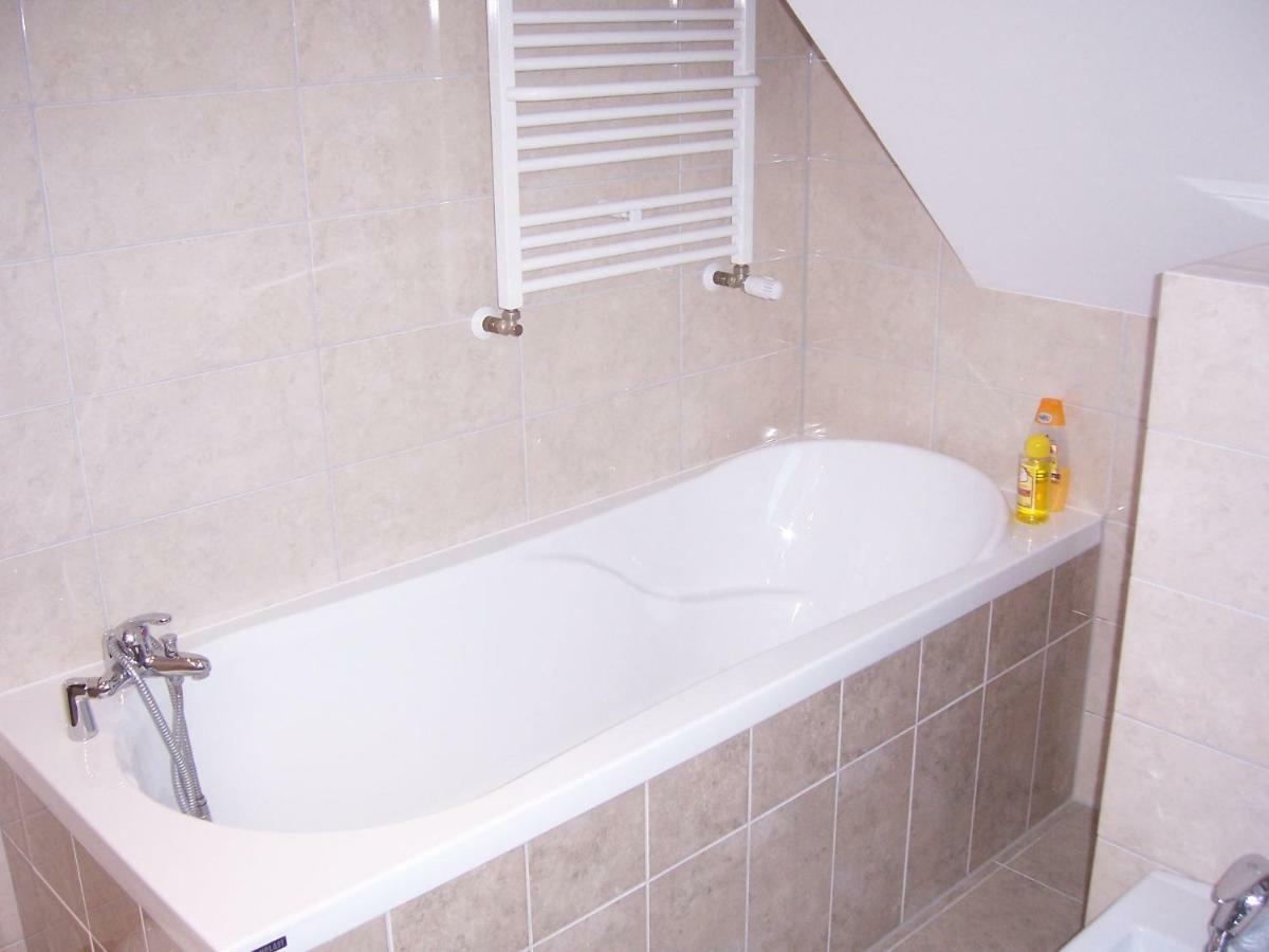 Domwigierski Pl -Jeziorki -Gr- Comfort-Ferienhaus-Polen - Wlasna Linia Brzegowa I Sauna Wysoki Most  Luaran gambar