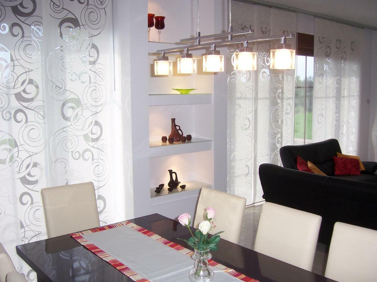 Domwigierski Pl -Jeziorki -Gr- Comfort-Ferienhaus-Polen - Wlasna Linia Brzegowa I Sauna Wysoki Most  Luaran gambar